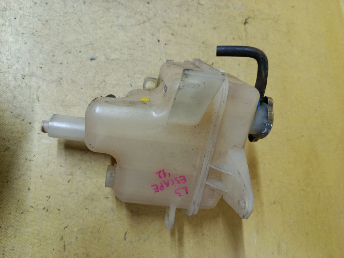 Бачок расширительный на Ford Escape LFAL3P L3 Фото 3