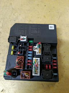 Блок предохранителей на Nissan Tiida C11 HR16DE 284B7-ED03A