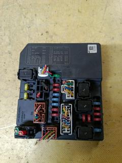 Блок предохранителей на Nissan Tiida C11 HR16DE 284B7-ED03A
