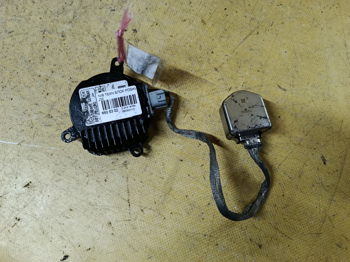 Блок розжига ксенона на Nissan Teana J32 Фото 2