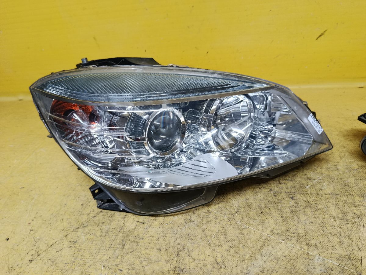 Фара на Mercedes-Benz C-Class W204 Фото 3