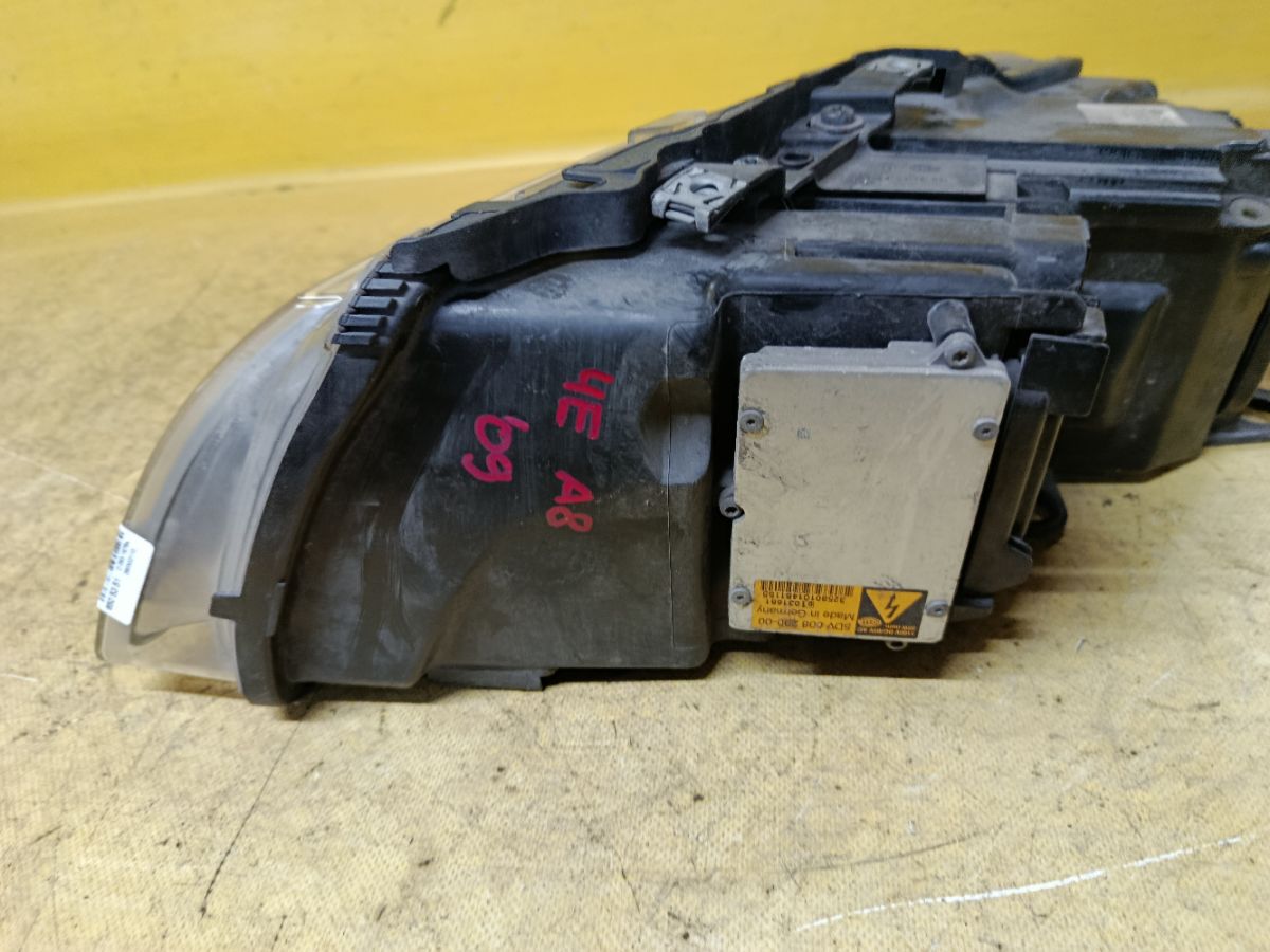 Фара на Audi A8 4E Фото 5