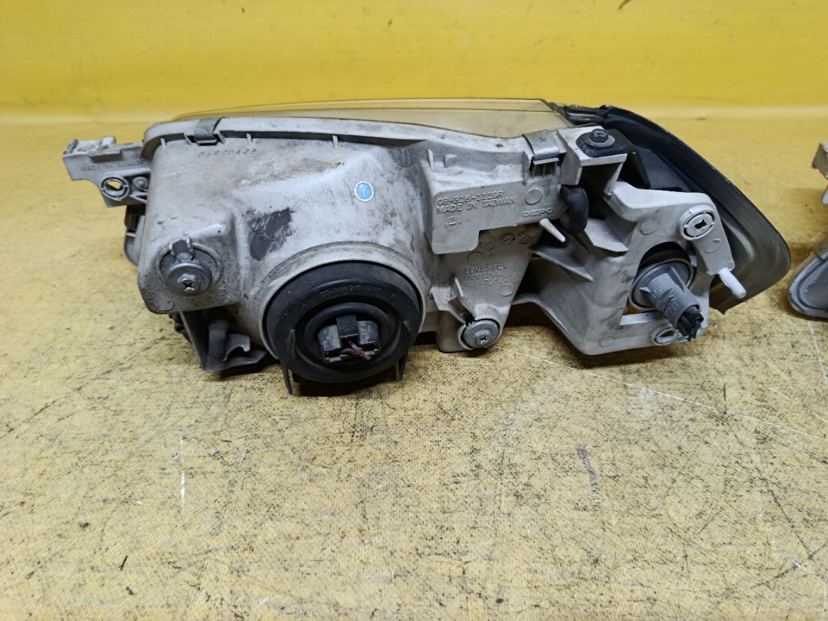 Фара R6888 R6888 на Mazda Familia BJ5P Фото 4