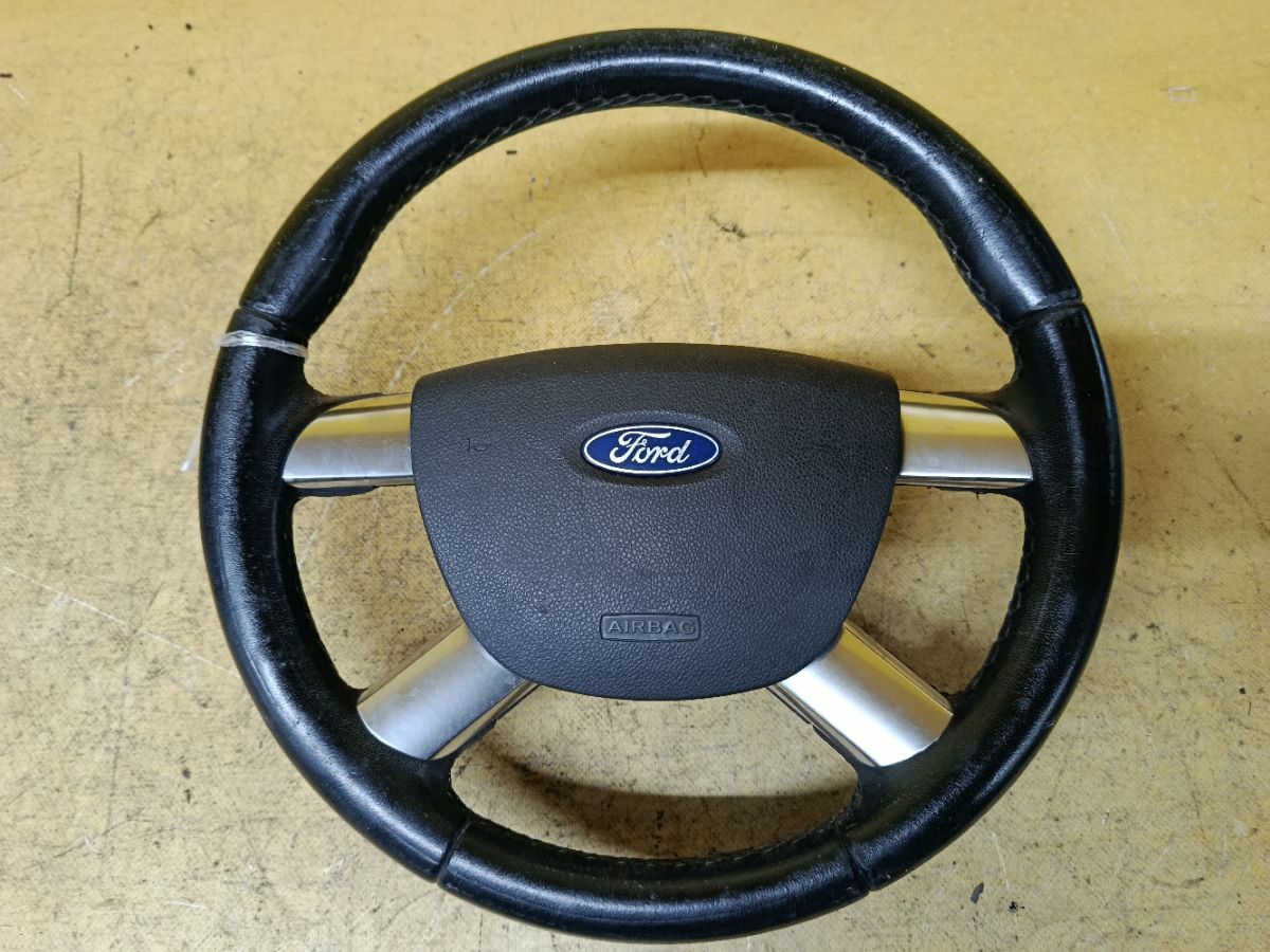Руль на Ford Focus 2 Фото 1