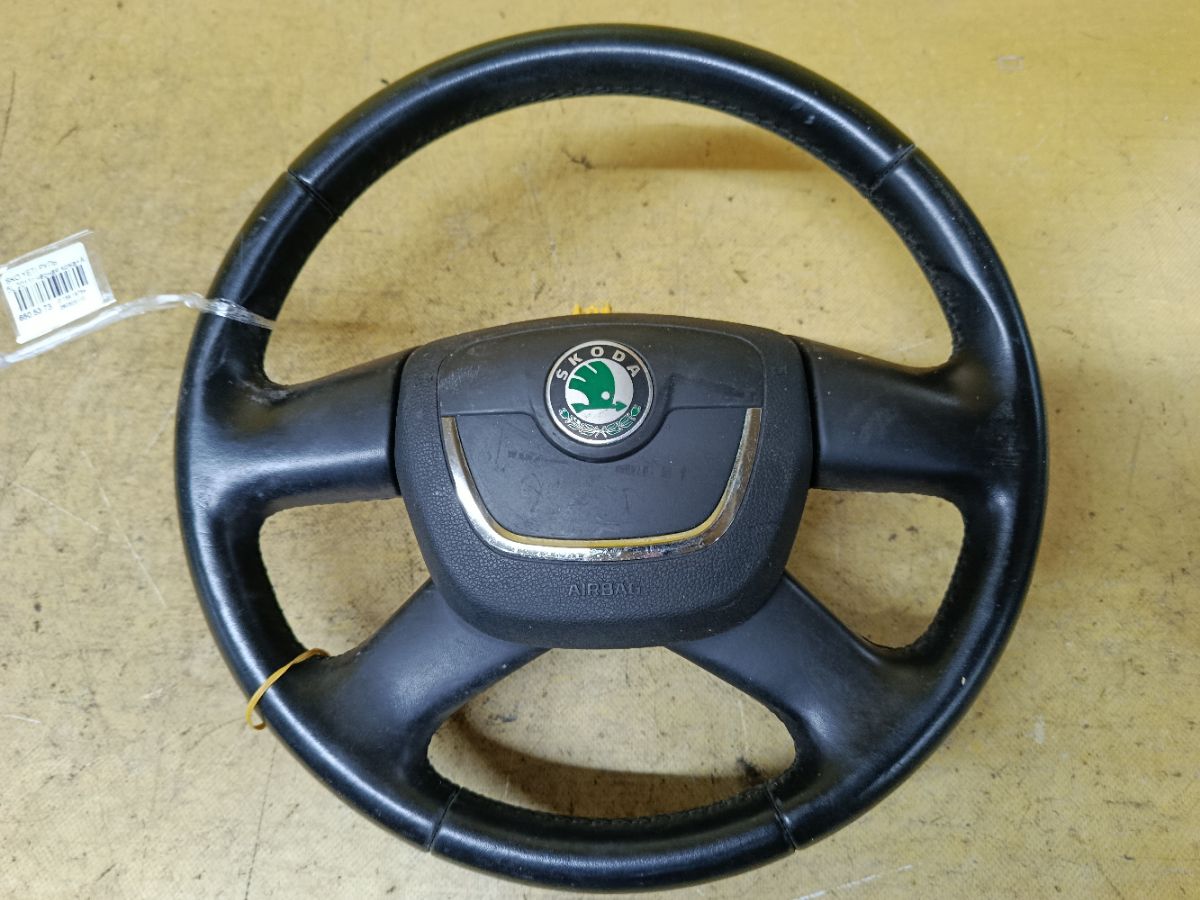 Руль на Skoda Yeti 5L Фото 1
