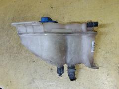 Бачок расширительный 4E0121403G на Audi A8 4E Фото 3