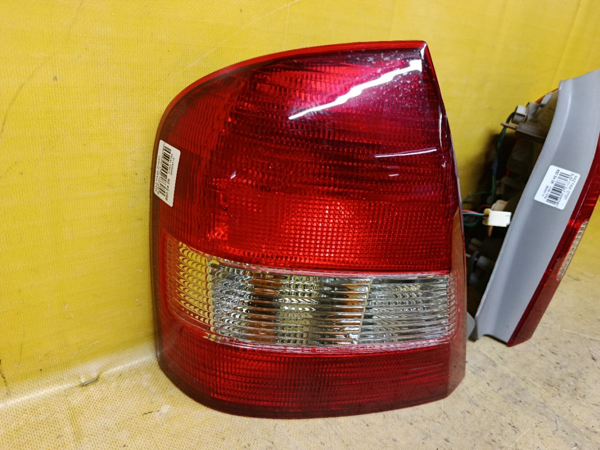 Стоп на Mazda Familia BJ5P Фото 3