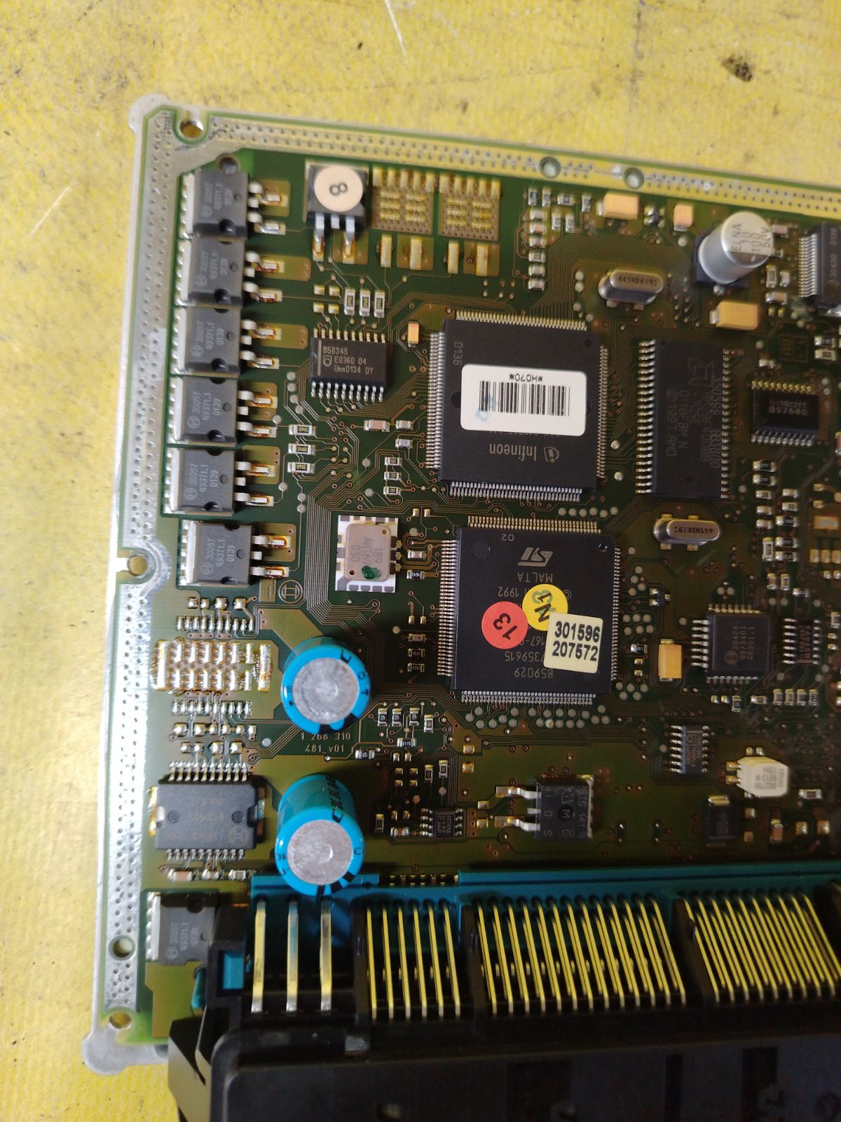 Блок EFI A0315451832, 0261207572 на Mercedes-Benz C-Class W203.065 112.961 Фото 2