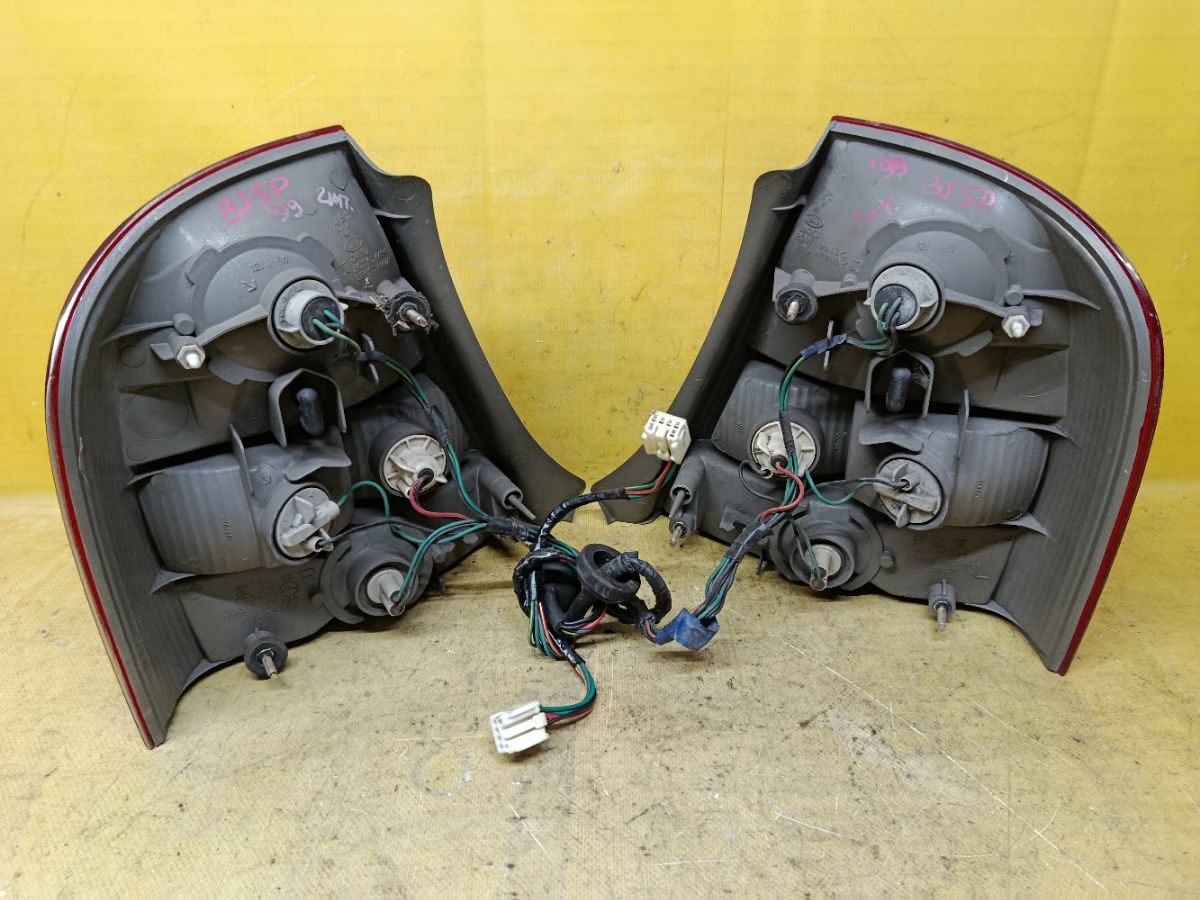 Стоп на Mazda Familia BJ5P Фото 4