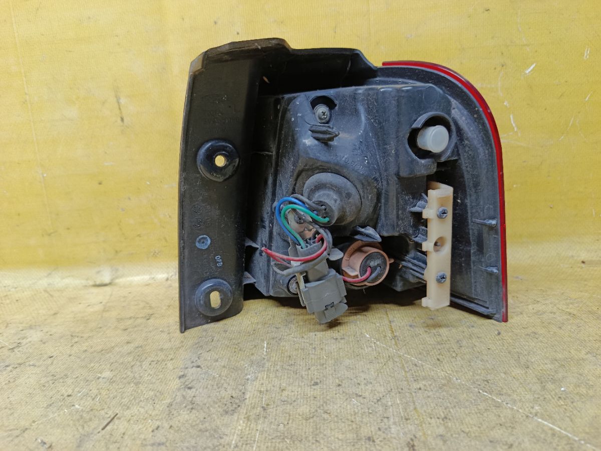 Стоп 1668 1668,EV95-51160 на Ford Escape LFAL3P Фото 4