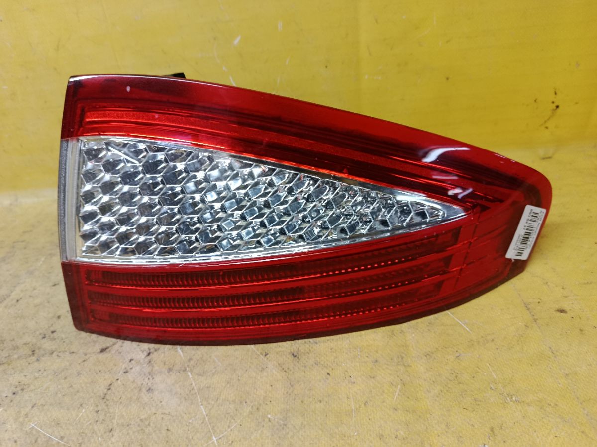 Стоп 7S71-13404-A на Ford Mondeo 4 Фото 1
