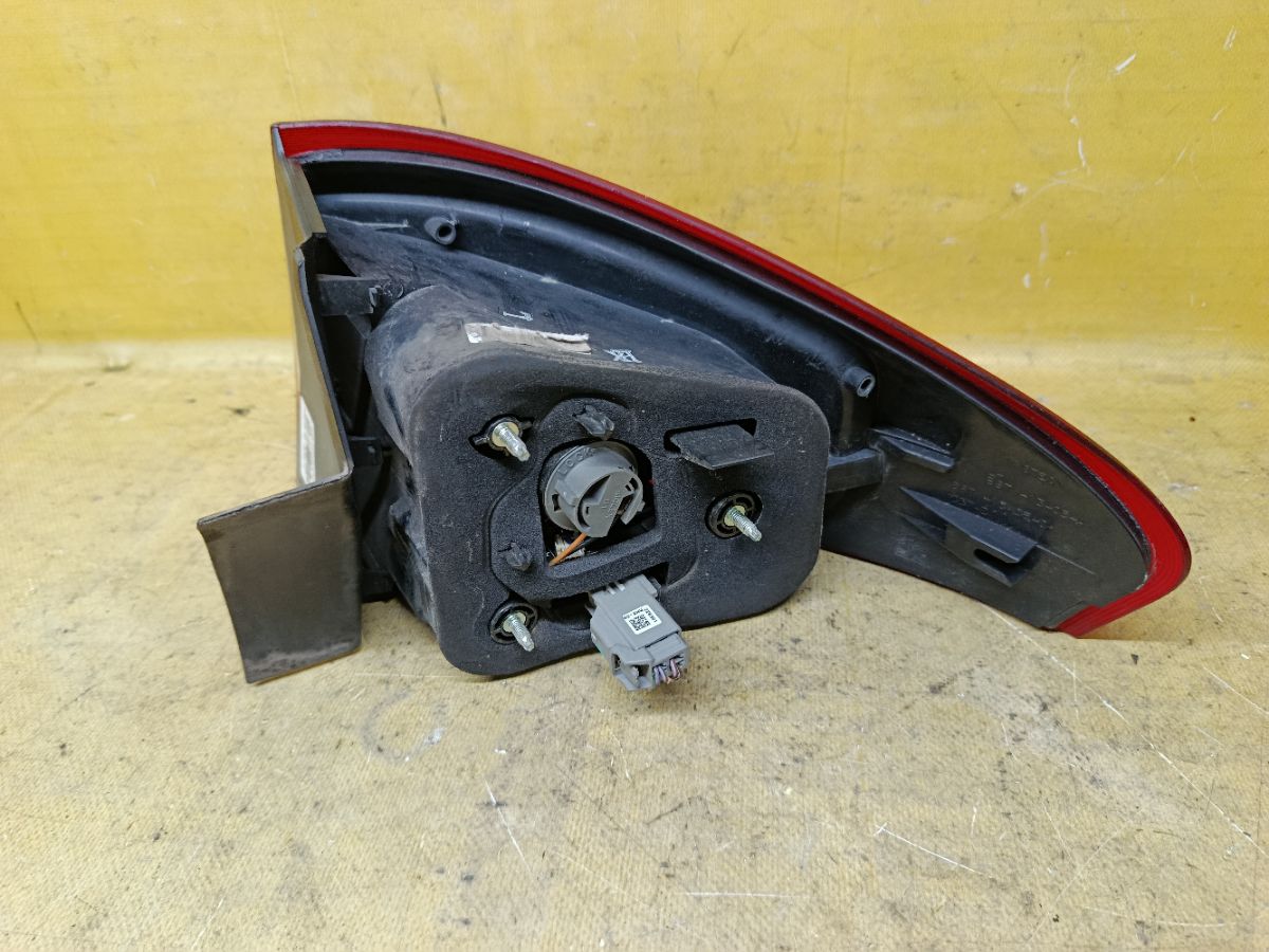 Стоп BS71-13405-A на Ford Mondeo 4 Фото 3