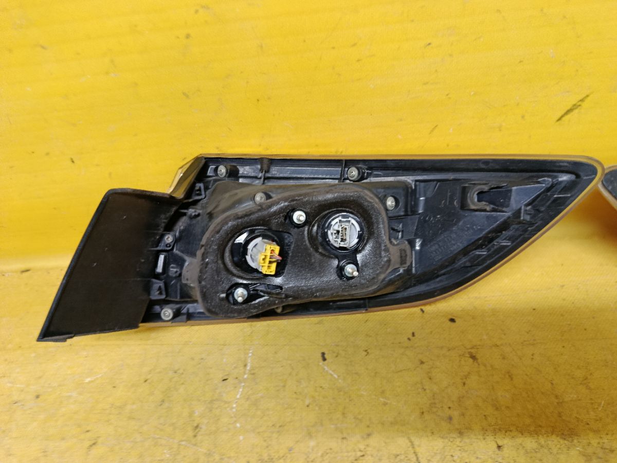 Стоп P8239 P8239 на Mazda Axela BL5FW Фото 8