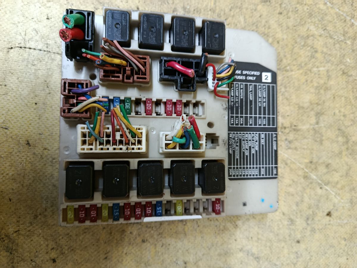 Блок предохранителей 248B7-ED02A на Nissan Tiida C11 HR15DE Фото 1