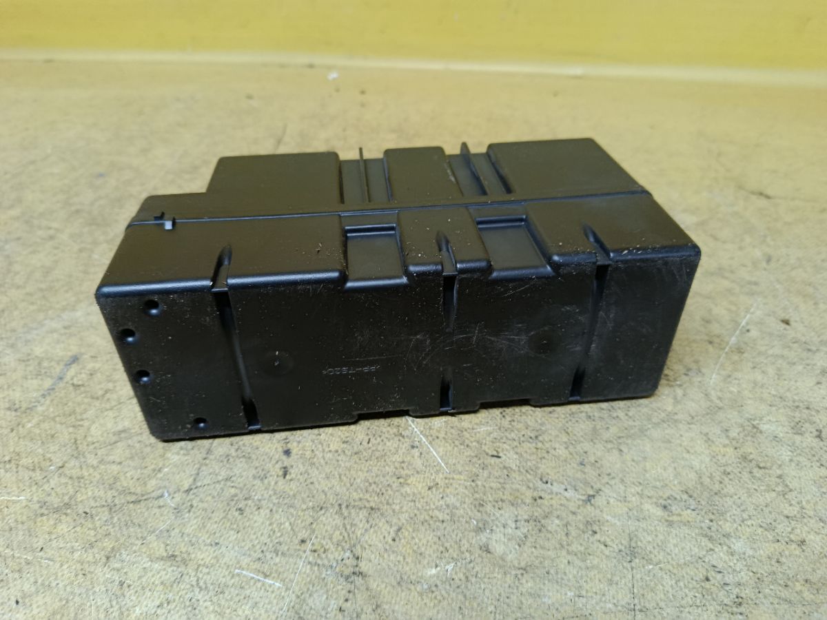 Компрессор центрального замка 2208000748 на Mercedes-Benz S-Class W220.063 Фото 4