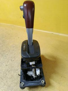 Ручка КПП на Nissan Tiida C11 Фото 2