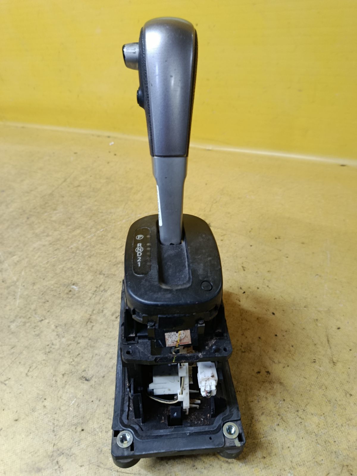 Ручка КПП на Nissan Tiida C11 Фото 2