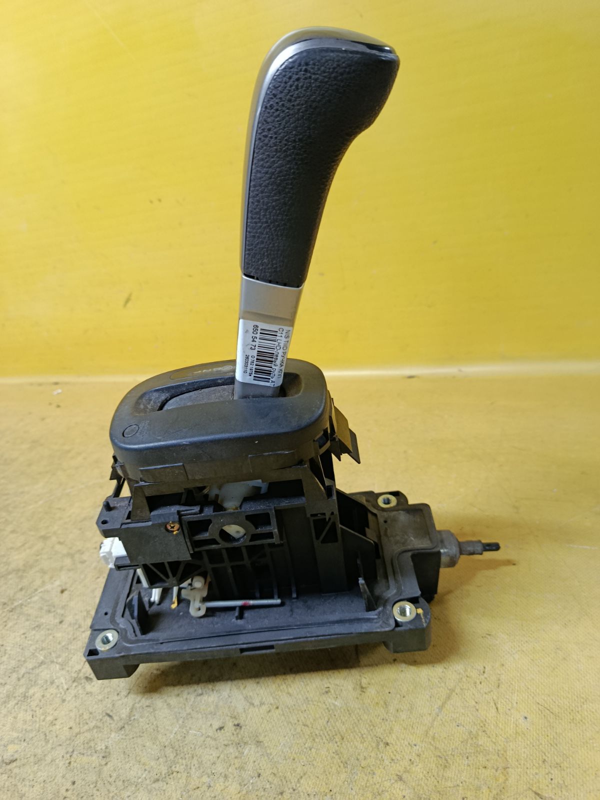 Ручка КПП на Nissan Tiida C11 Фото 2