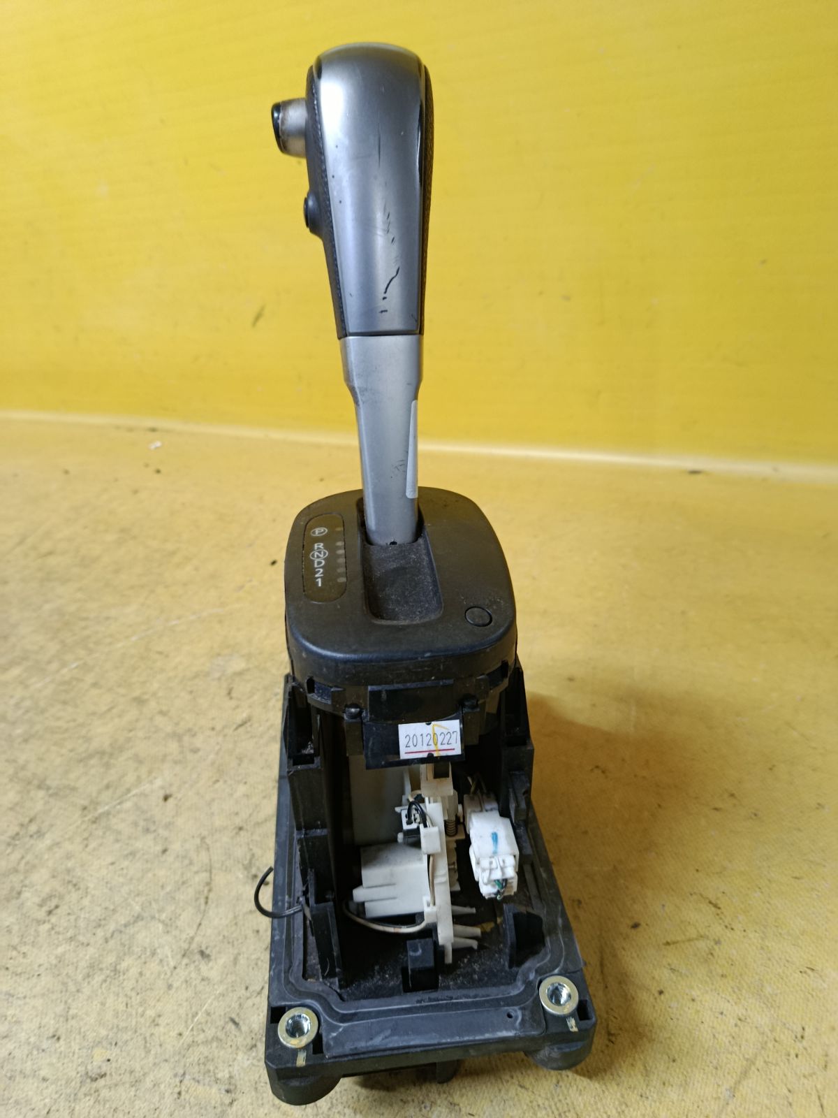 Ручка КПП на Nissan Tiida C11 Фото 2