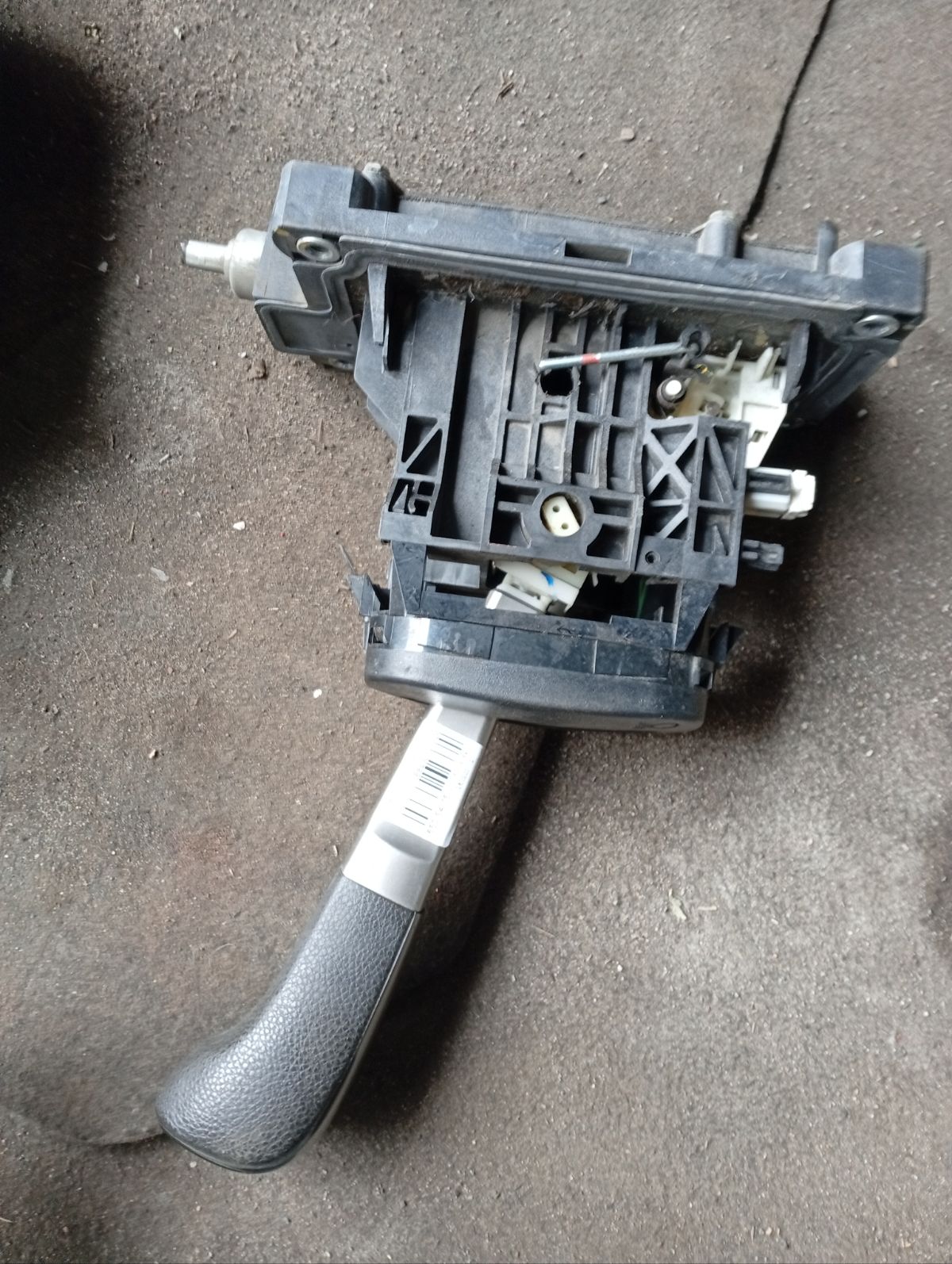 Ручка КПП на Nissan Tiida C11 Фото 5