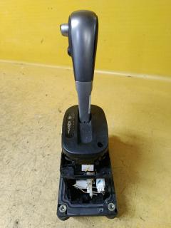 Ручка КПП на Nissan Tiida C11 Фото 2