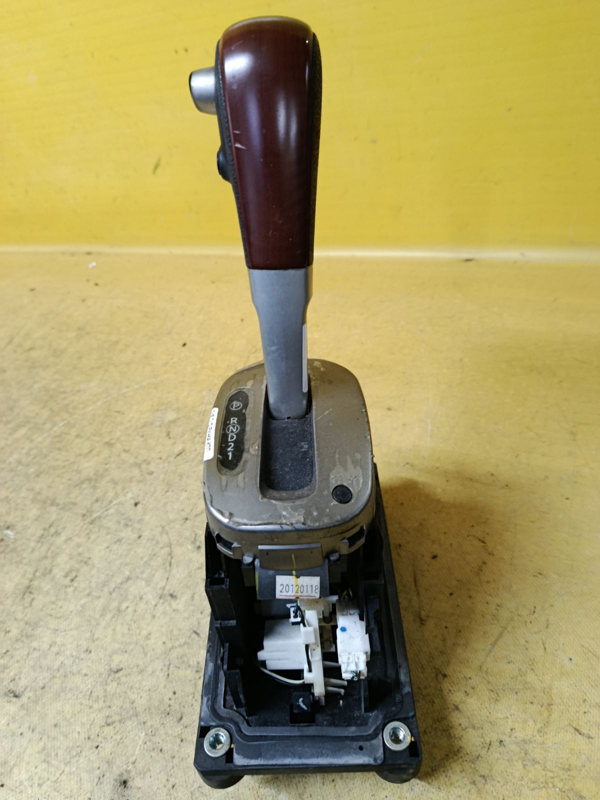 Ручка КПП на Nissan Tiida C11 Фото 2