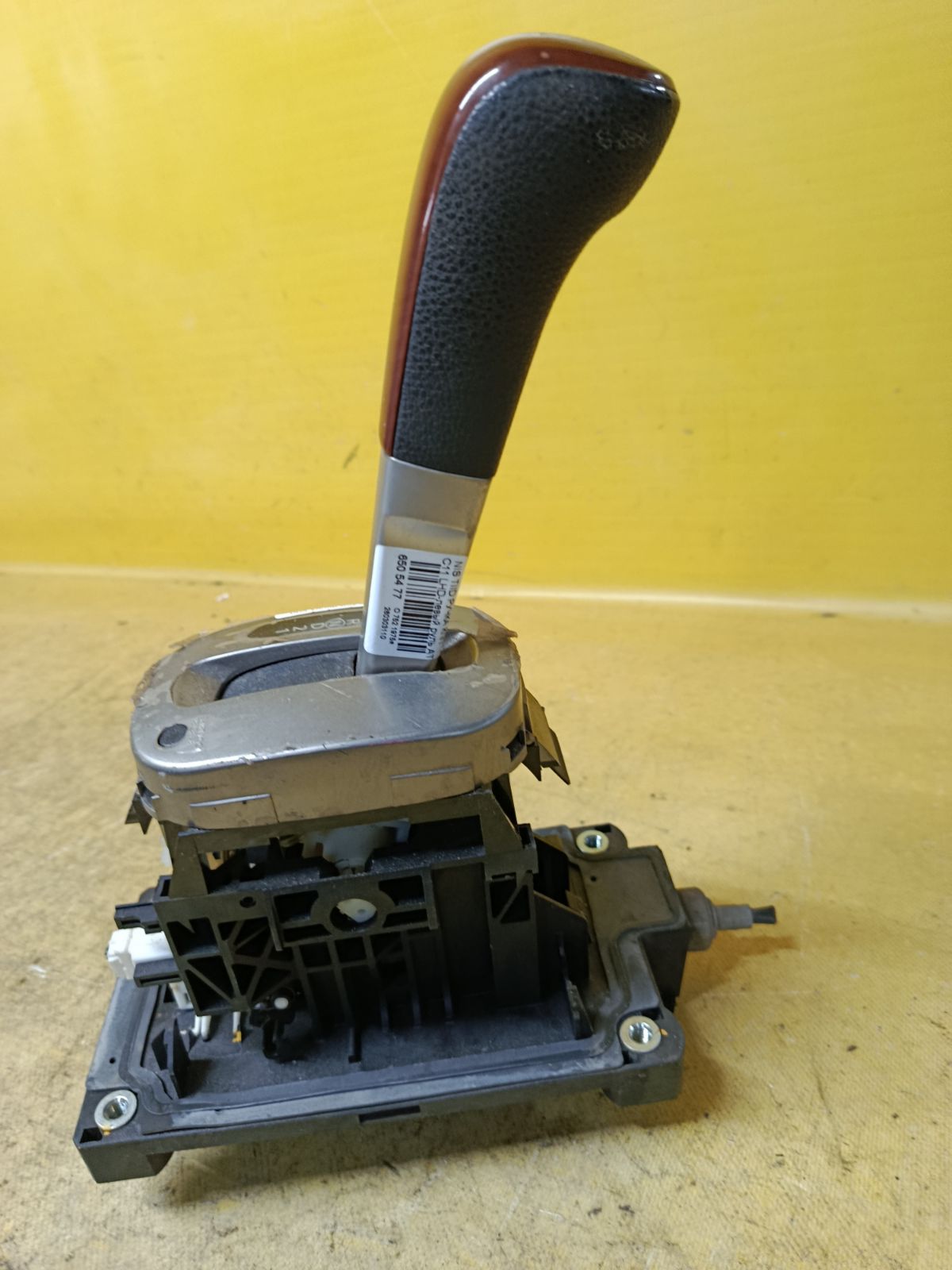 Ручка КПП на Nissan Tiida C11 Фото 3