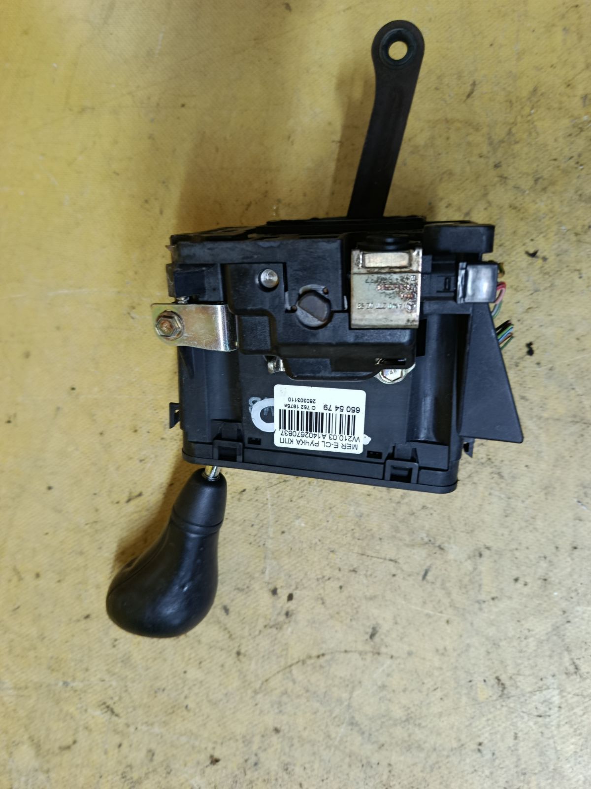 Ручка КПП A1402670837, A2022670137 на Mercedes-Benz E-Class W210.037 Фото 4