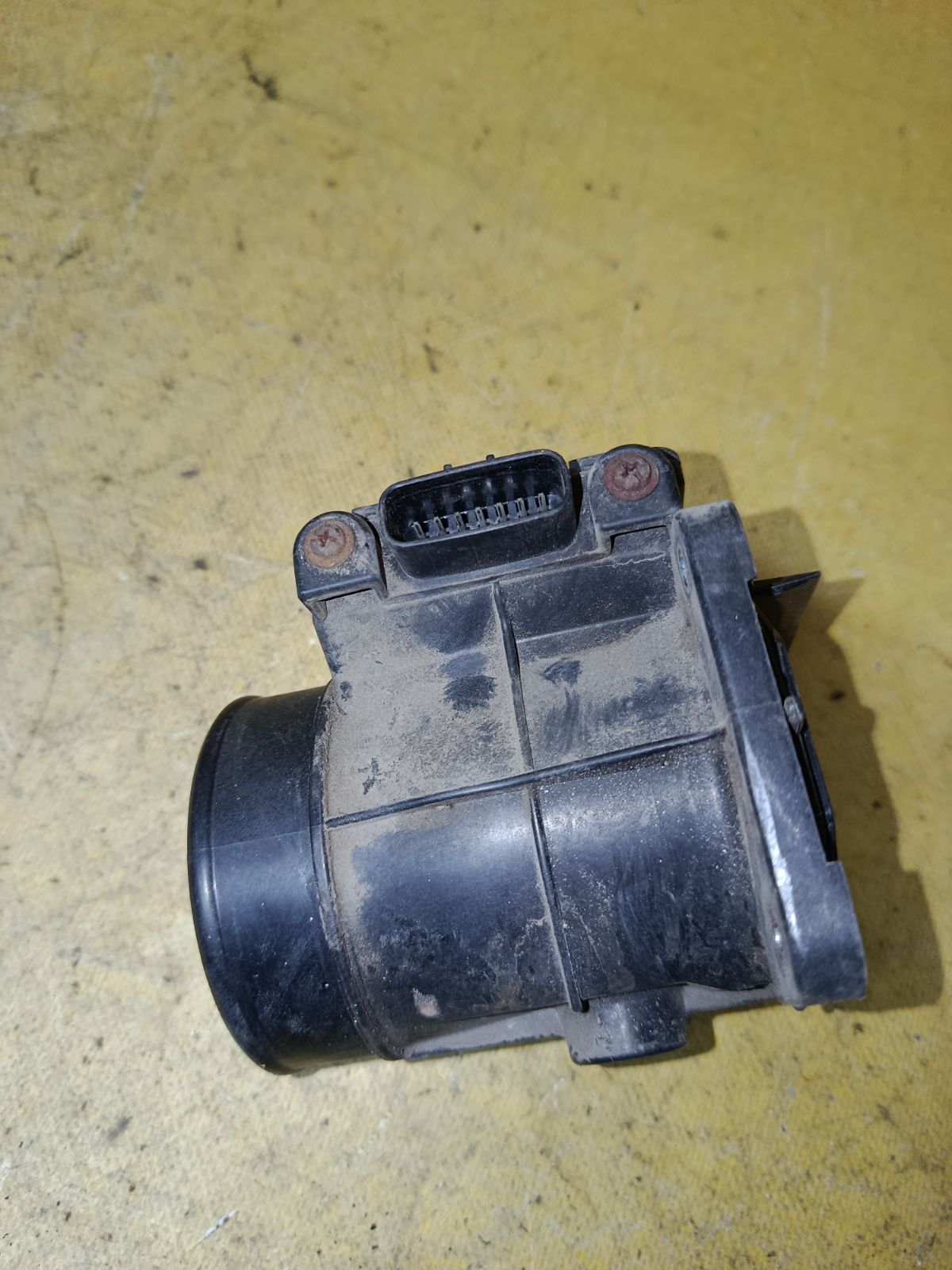 Датчик расхода воздуха на Mitsubishi Dion CR6W 4G94 Фото 2