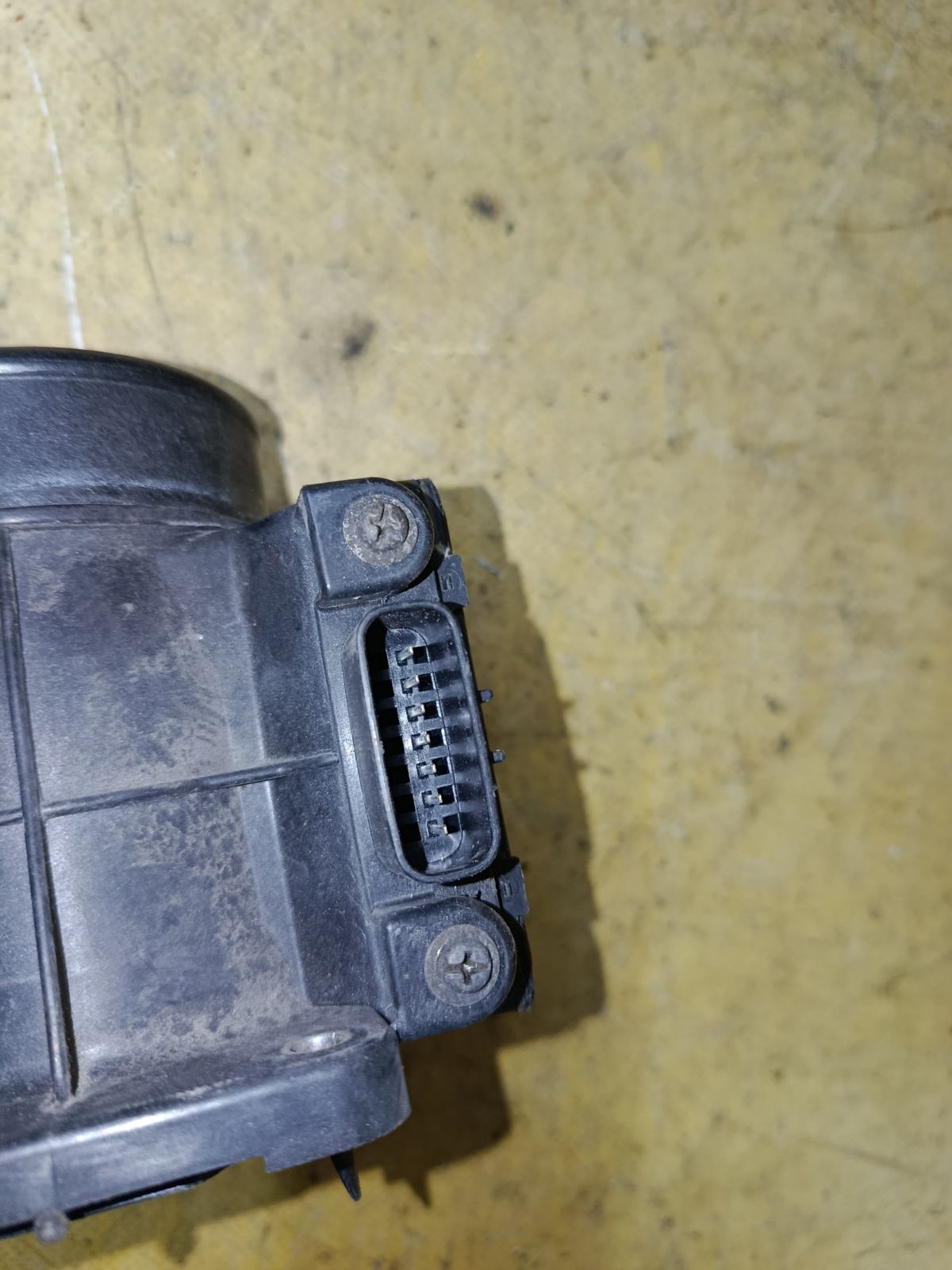 Датчик расхода воздуха на Mitsubishi Dion CR6W 4G94 Фото 6