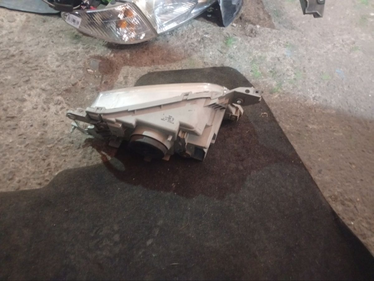 Фара P0286 P0286 на Mazda Premacy CP8W Фото 8