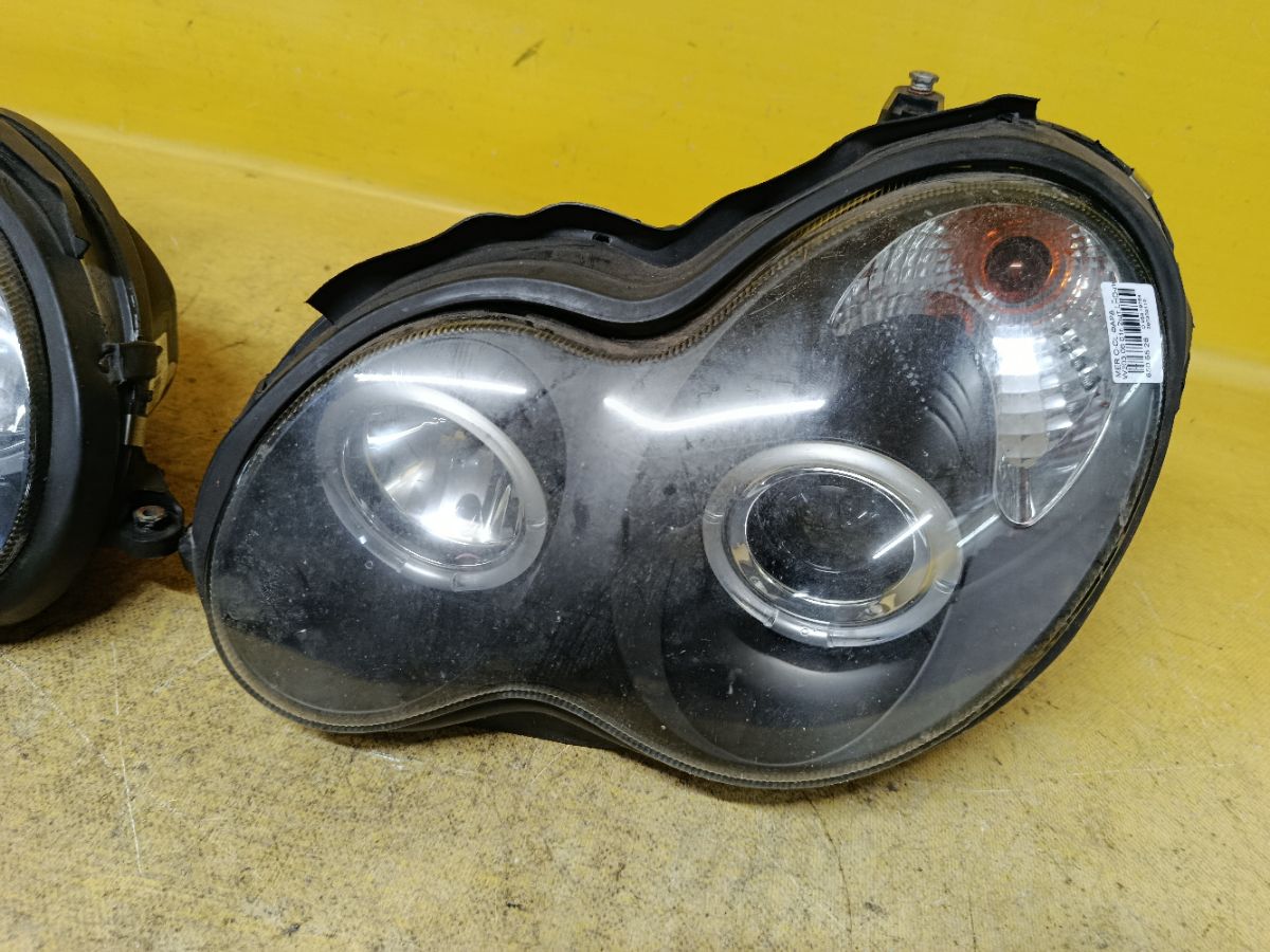 Фара на Mercedes-Benz C-Class W203.065 Фото 2