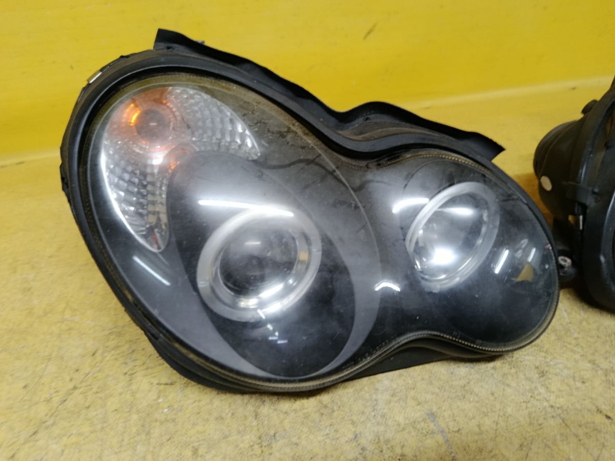 Фара на Mercedes-Benz C-Class W203.065 Фото 3