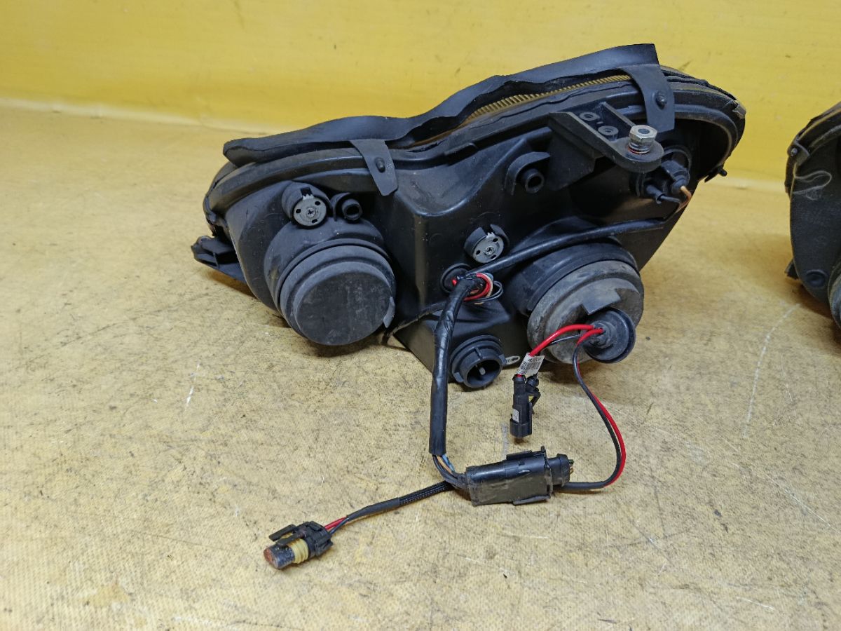 Фара на Mercedes-Benz C-Class W203.065 Фото 7