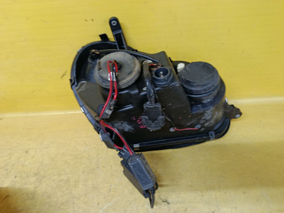 Фара на Mercedes-Benz C-Class W203.065 Фото 8