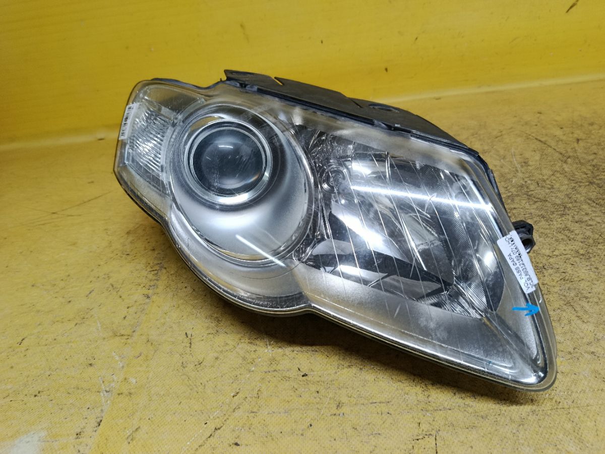 Фара 89312189 на Volkswagen Passat 3C Фото 1