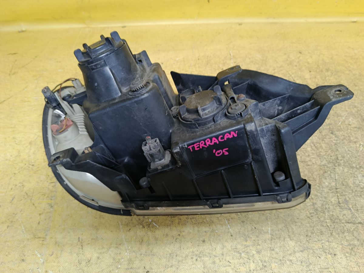 Фара на Hyundai Terracan Фото 7