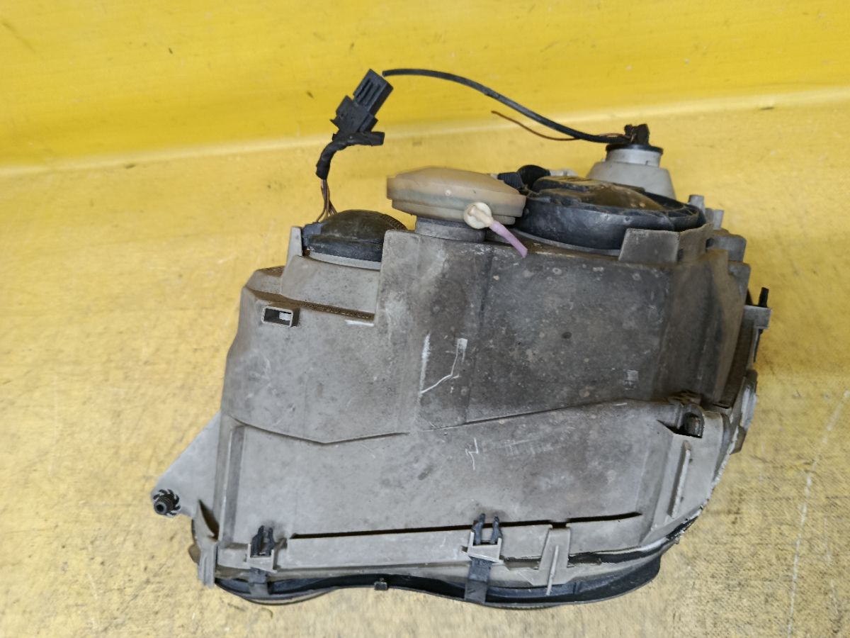 Фара A2038200261 на Mercedes-Benz C-Class W203 Фото 7