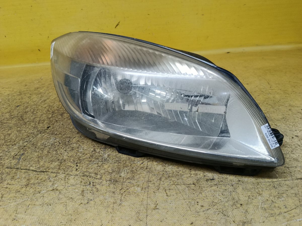 Фара на Skoda Fabia 5J Фото 1