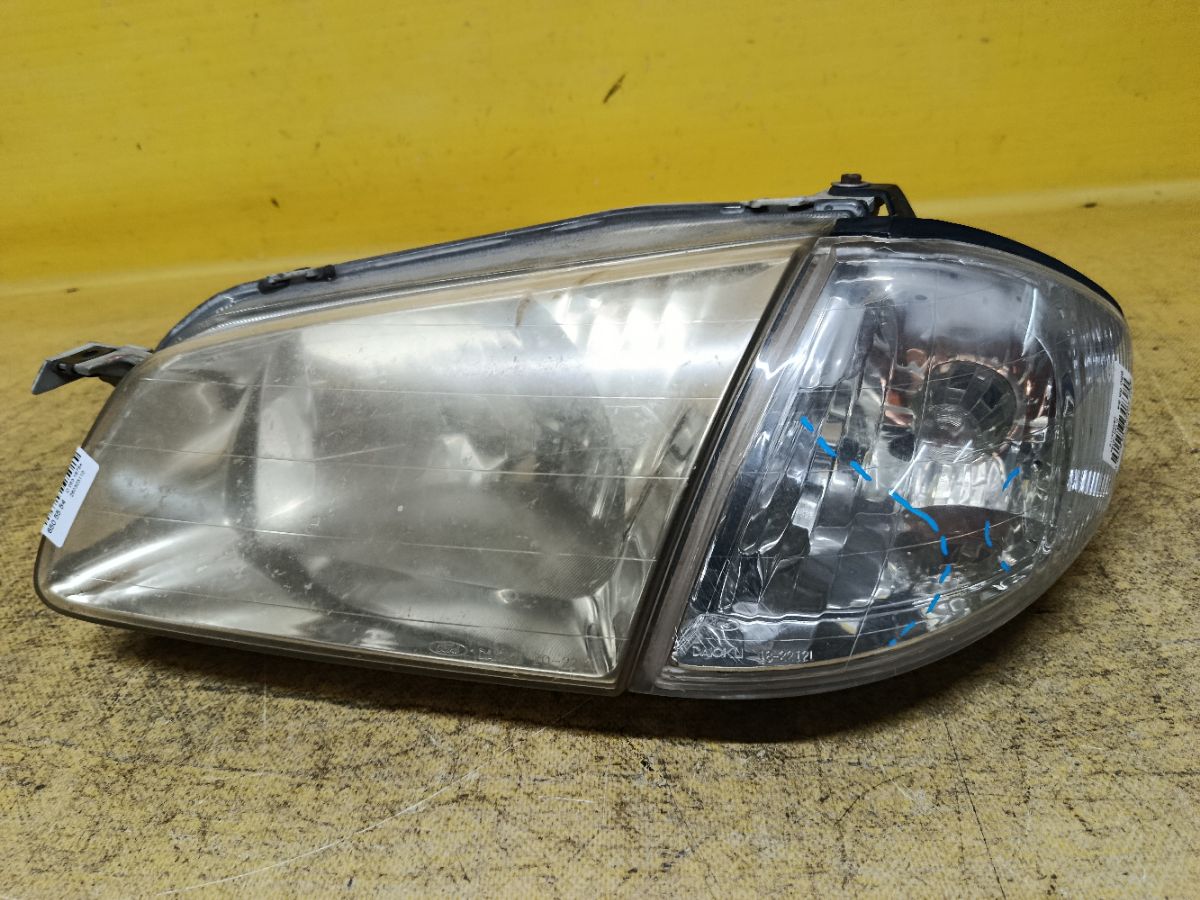 Фара R6888 R6888 на Mazda Familia BJ5P Фото 2