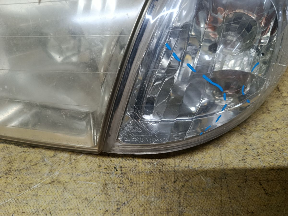 Фара R6888 R6888 на Mazda Familia BJ5P Фото 3