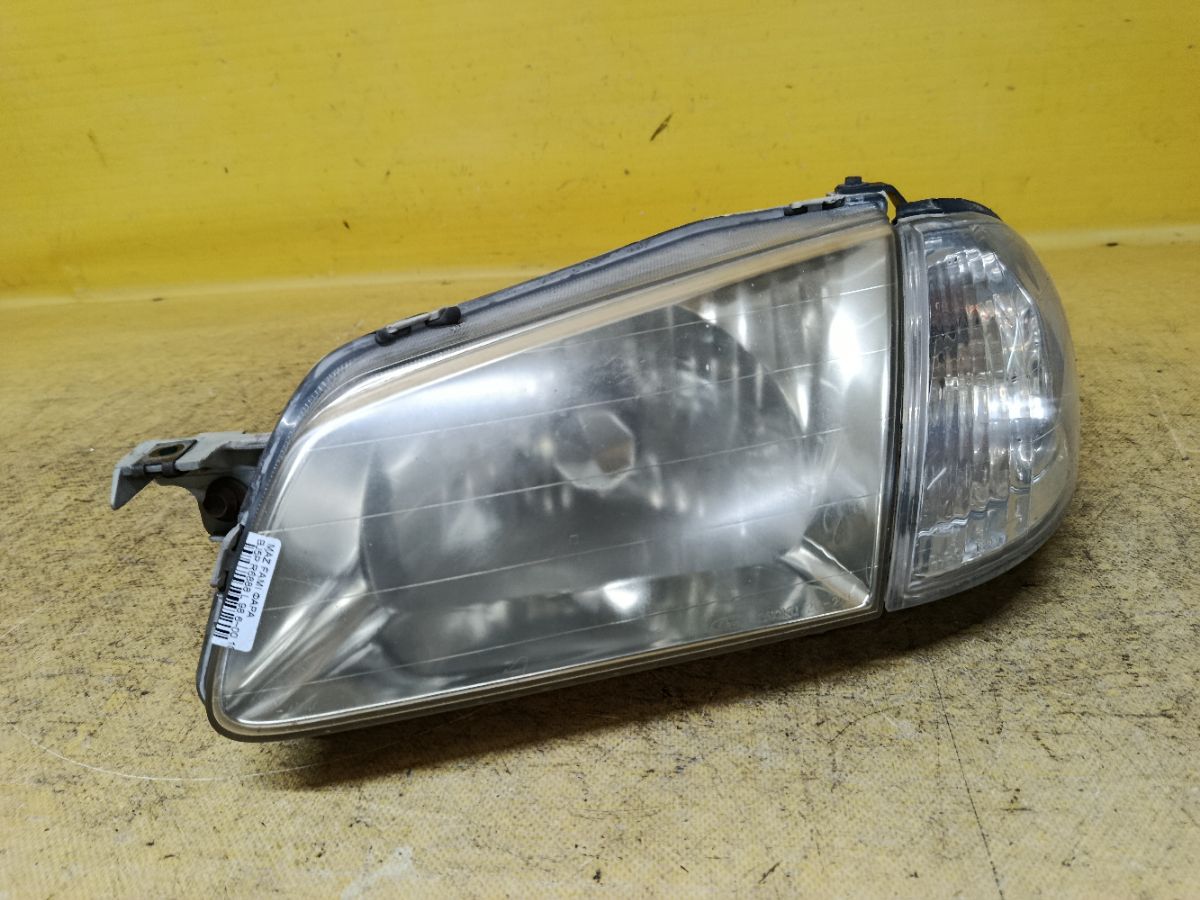 Фара R6888 R6888 на Mazda Familia BJ5P Фото 1