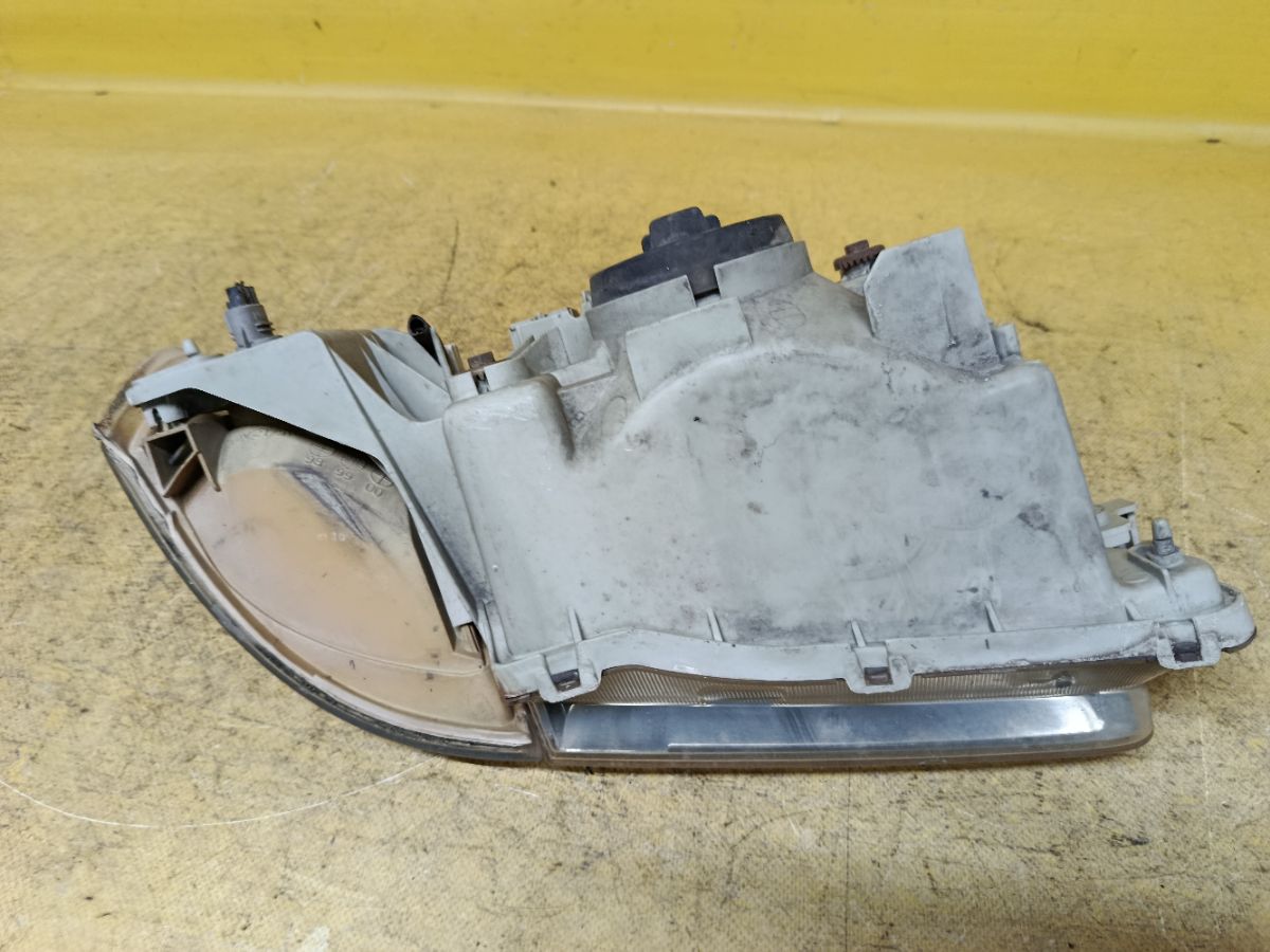 Фара R6888 R6888 на Mazda Familia BJ5P Фото 5