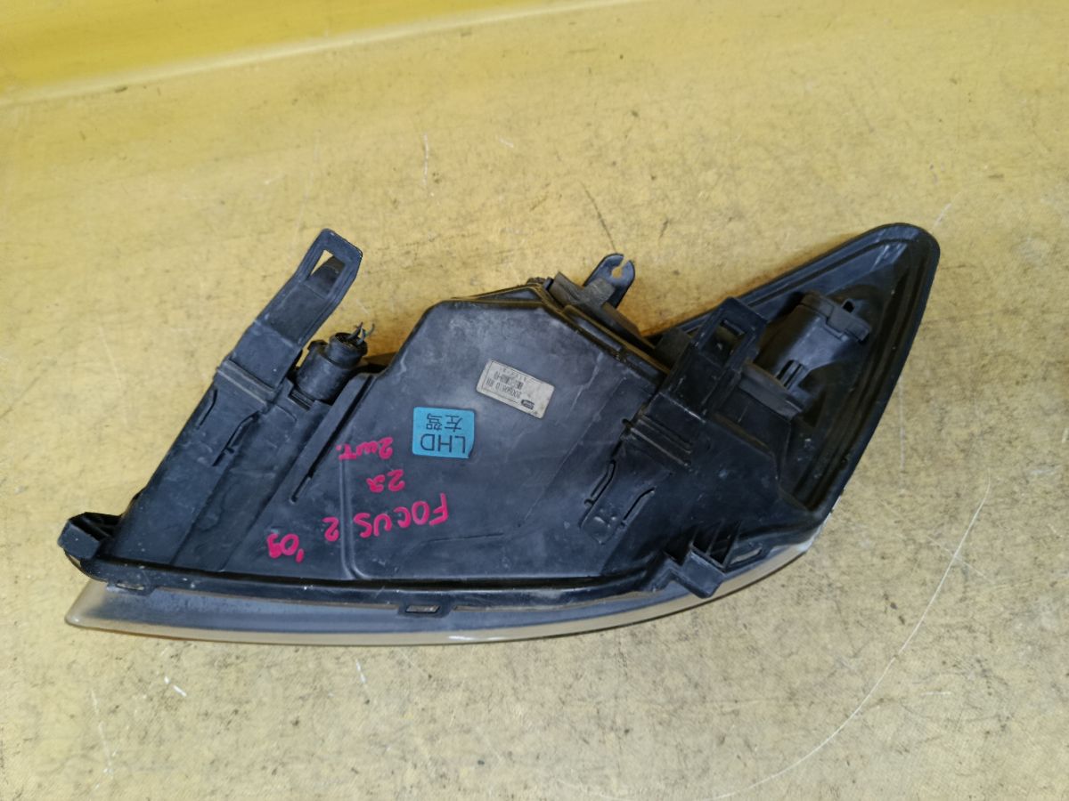 Фара 8M51-13W030-FD, 8M51-13W029-FD на Ford Focus 2 Фото 8