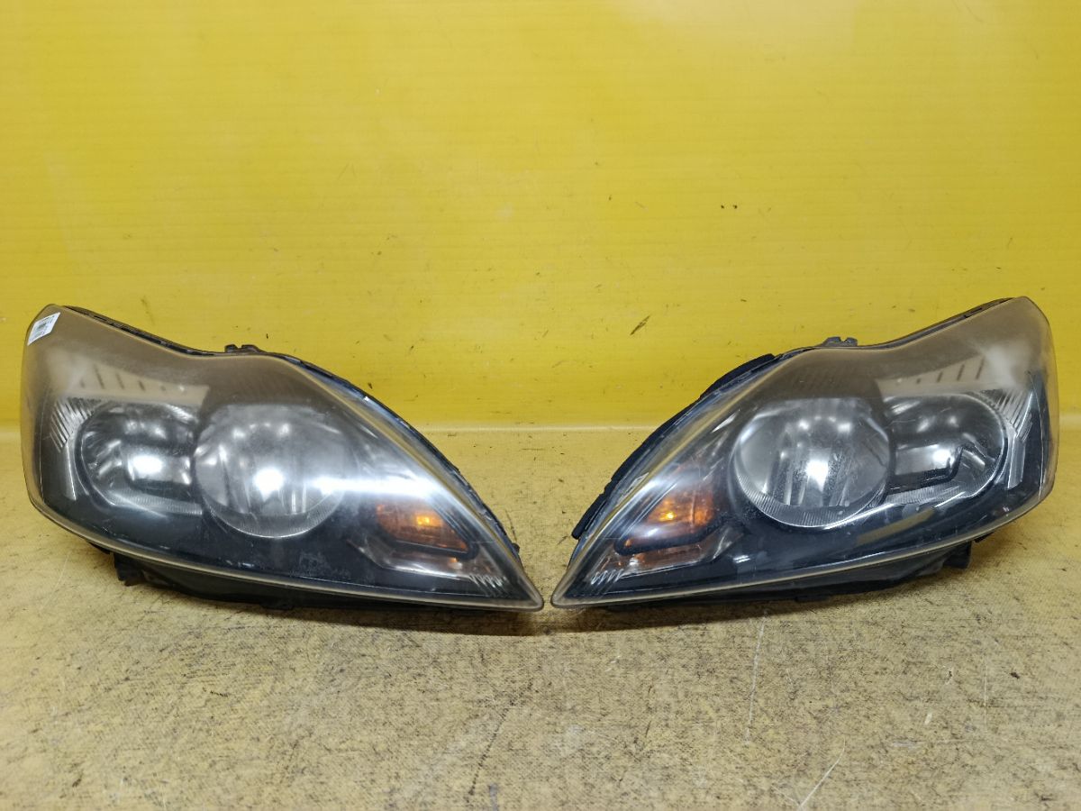 Фара 8M51-13W030-FC, 8M51-13W029-FD на Ford Focus 2 Фото 1