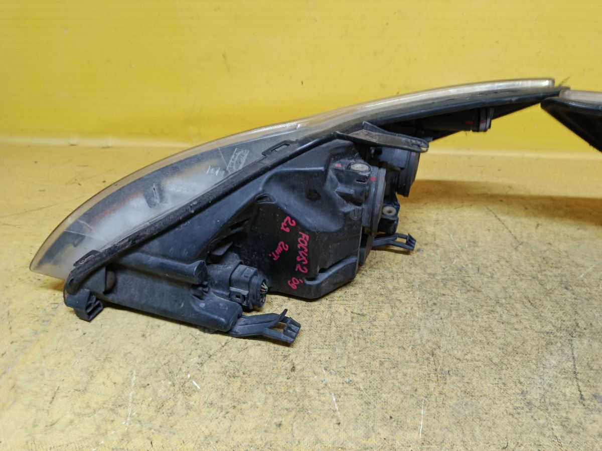 Фара 8M51-13W030-FC, 8M51-13W029-FD на Ford Focus 2 Фото 5