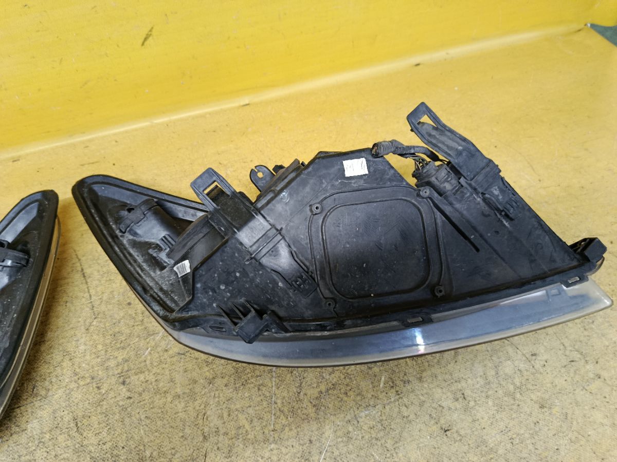 Фара 8M51-13D153-CF, 8M51-13D152-CG на Ford Focus 2 Фото 8