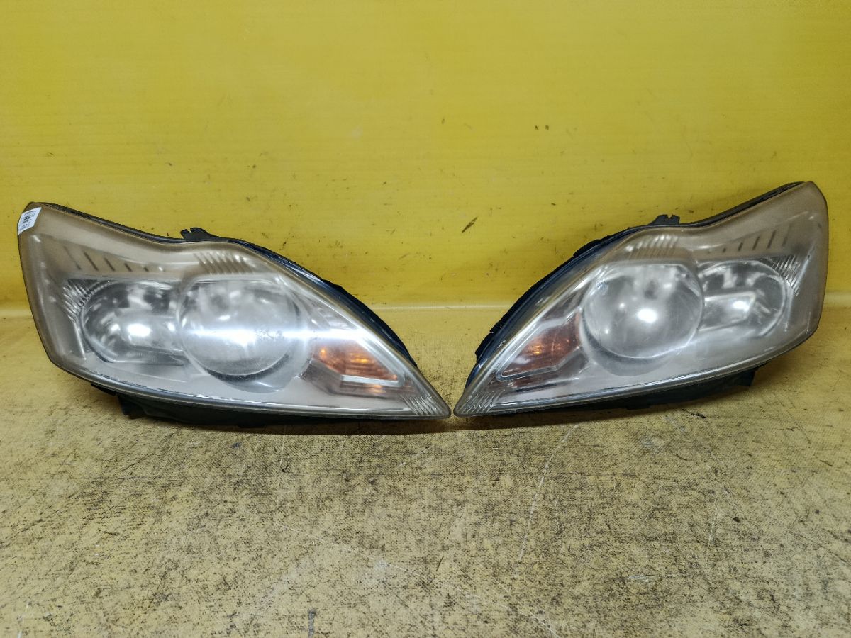 Фара 8M51-13W030-AE, 8M51-13W029-AE на Ford Focus 2 Фото 1