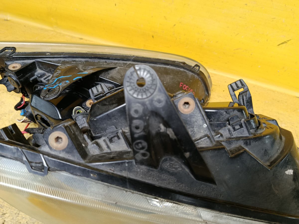 Фара на Ford Focus 2 Фото 7