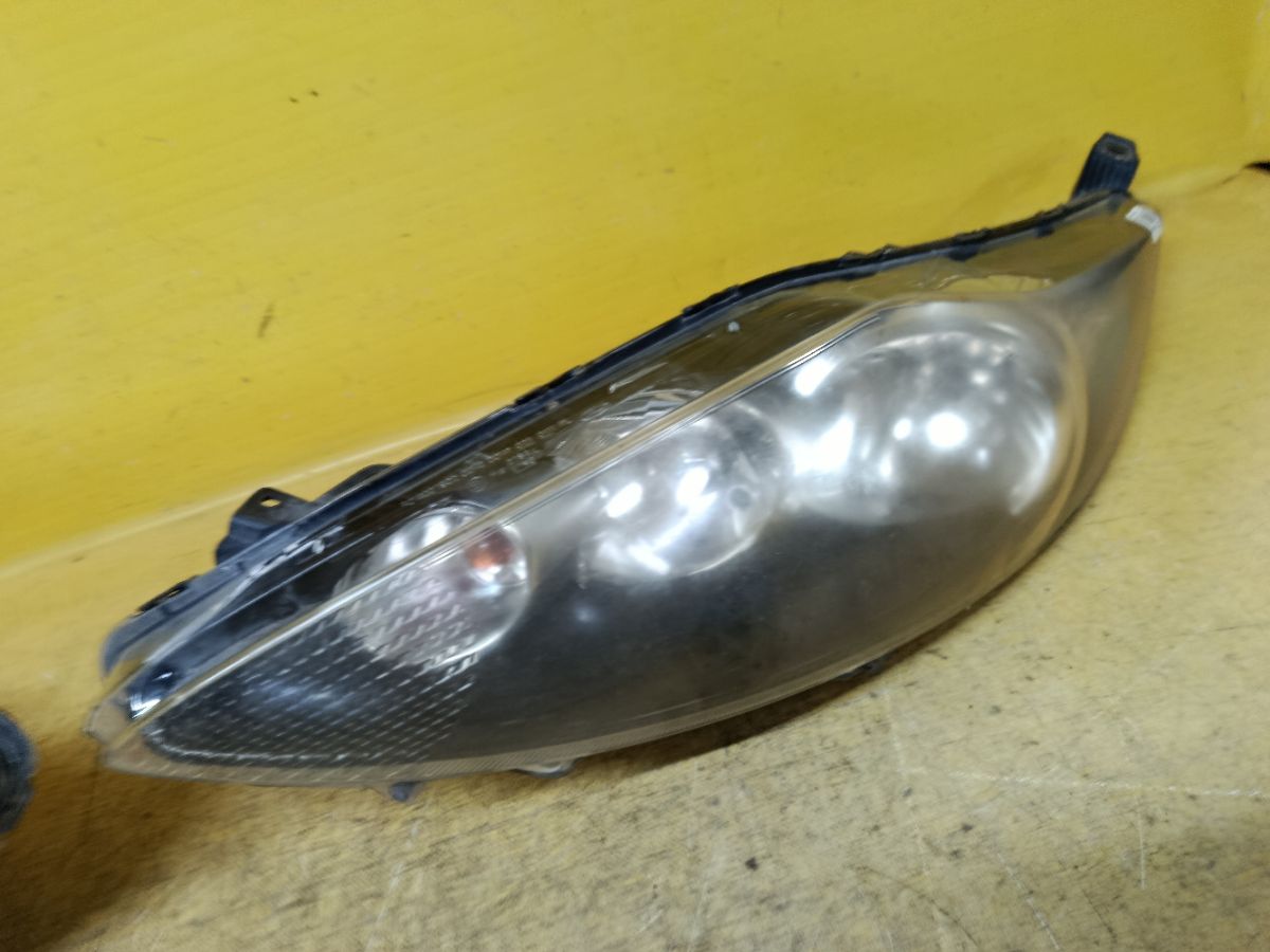 Фара AA69-13W029, AA69-13W030 на Ford Fiesta 6 Фото 3